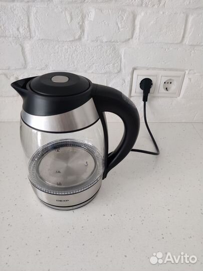 Чайник электрический новый