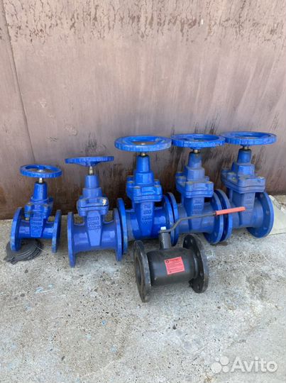 Задвижки новые