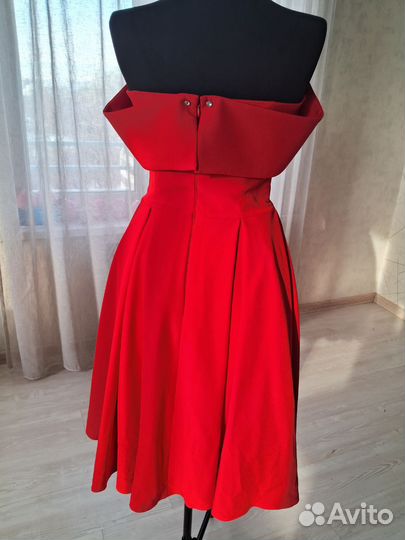 Шикарное вечернее платье 42