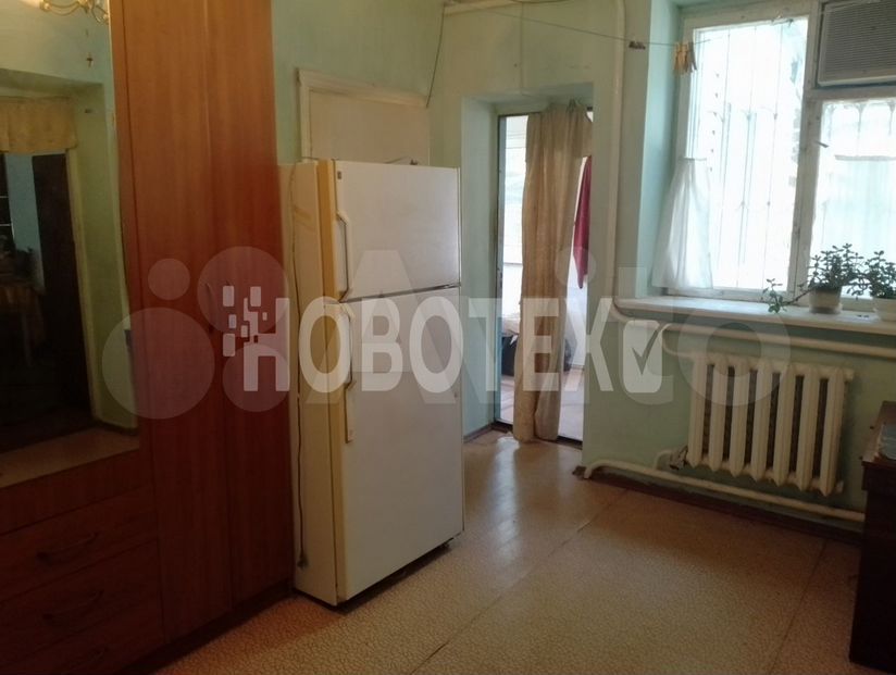 4-к. квартира, 65 м², 1/1 эт.