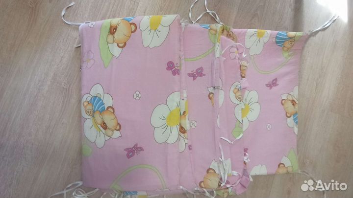 Бортики в кроватку