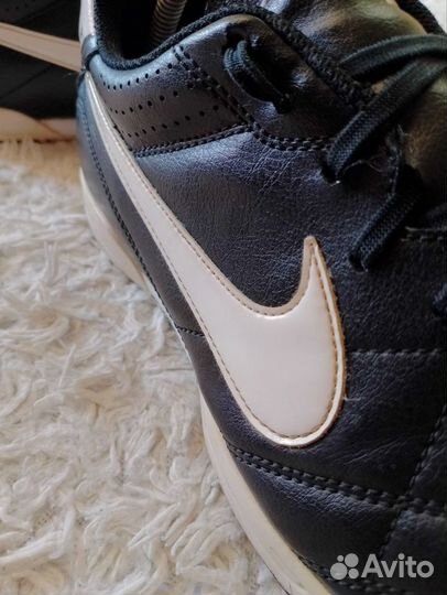 Сороконожки Nike Tiempo Vintage 2011's