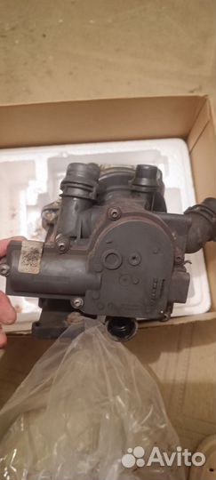 Помпа с термостатом на Октавию 2016 1.8