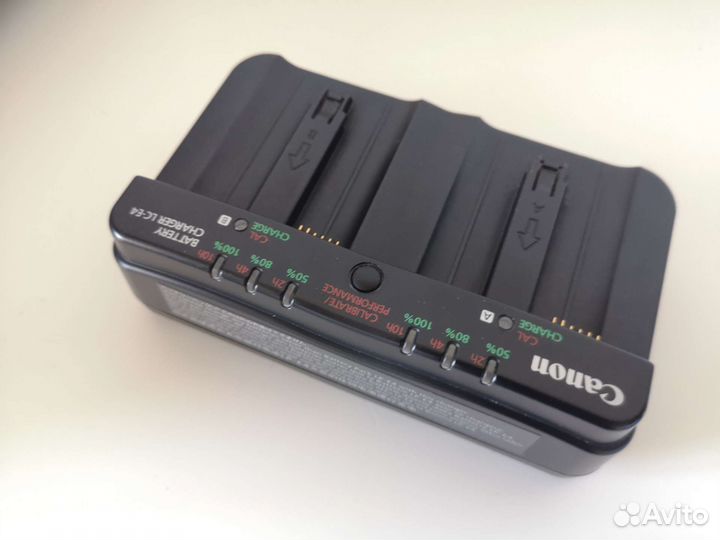 Зарядное устройство Canon LC-E4