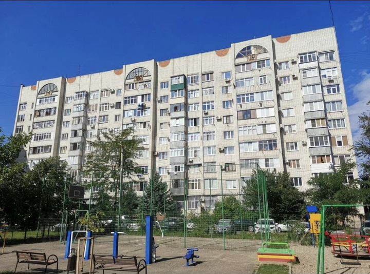 3-к. квартира, 74 м², 3/9 эт.