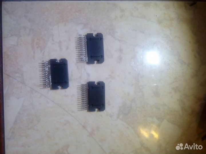 Усилители TDA и LA разные