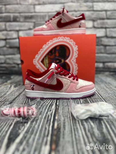 Кроссовки оптом