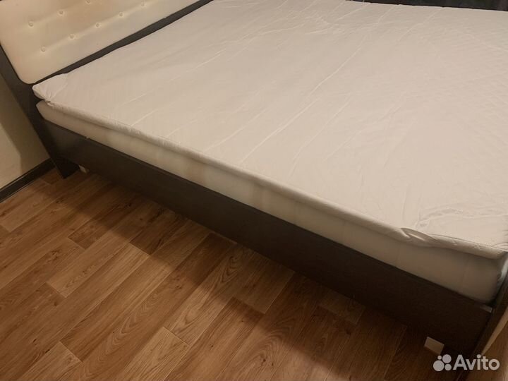 Кровать двухспальная 160 200 без матраса бу