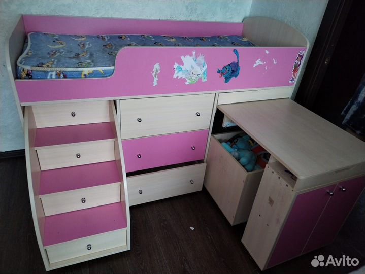 Детская кроватка