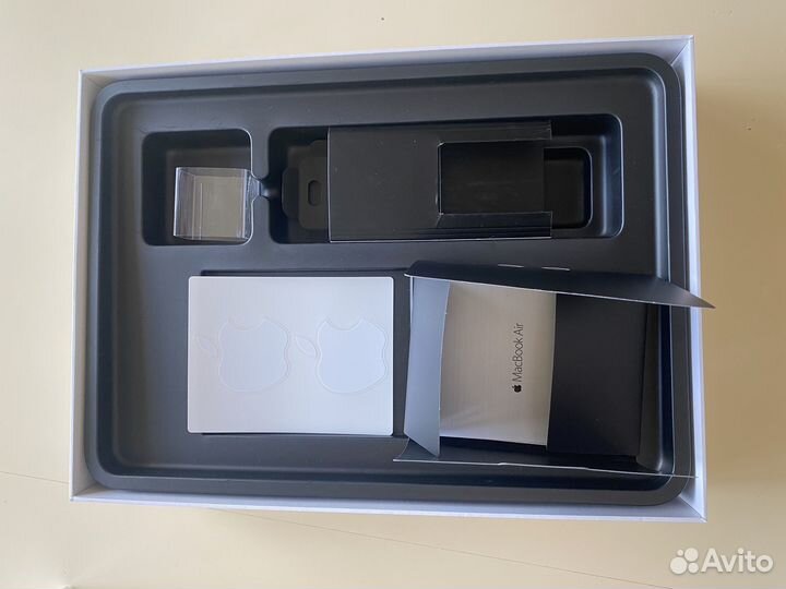 Apple MacBook Air 13 2017 i5 8 гб