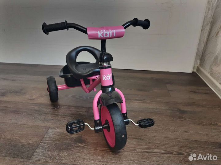 Трехколесный велосипед