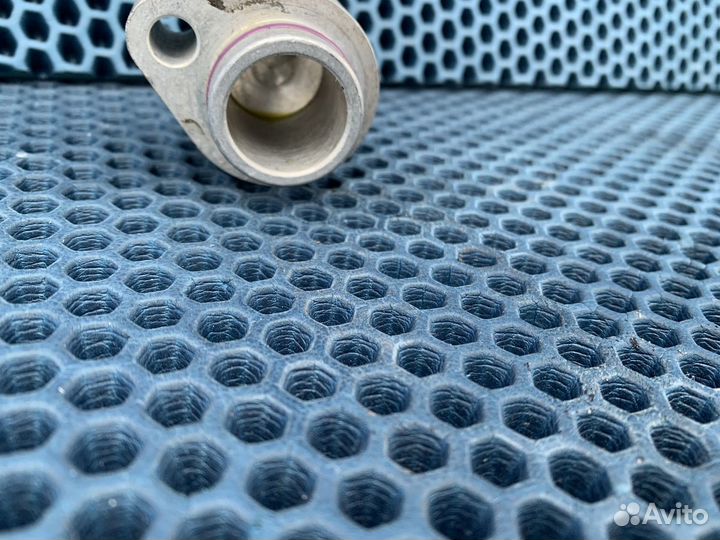 Трубка шланг кондиционера Touareg Audi Q7 4L