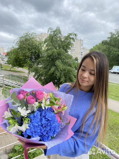 Букет с гортензией