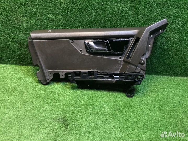 Обшивка двери передняя левая Mercedes Glk