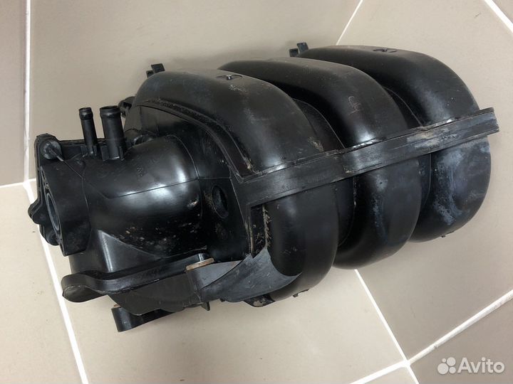 Впускной коллектор 1,2 cgpa Skoda Fabia 2007-2015