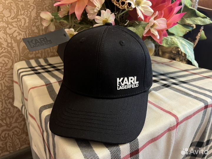 Karl lagerfeld кепка