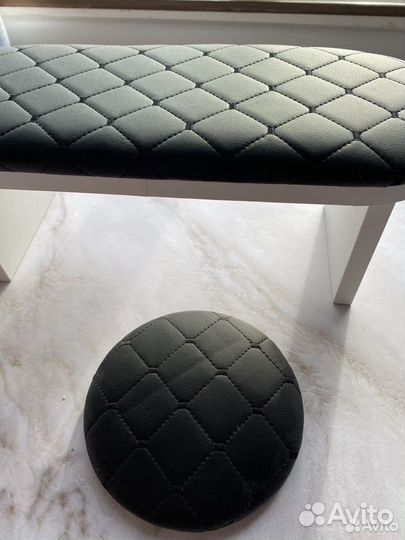 Подставка для рук маникюрная бу