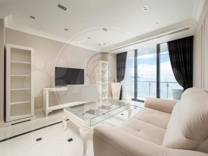 3-к. квартира, 130 м², 20/27 эт.