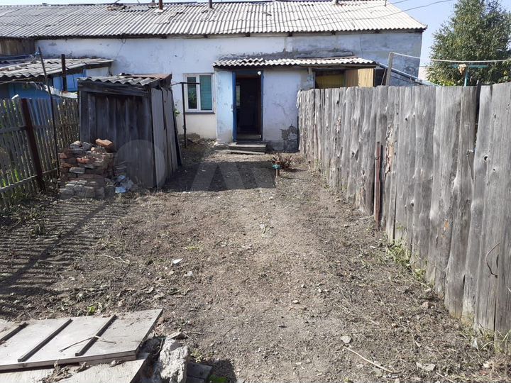 Дом 33,8 м² на участке 1 сот.