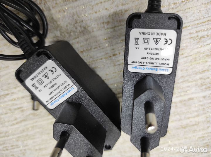 Зарядное устройство для аккумуляторов 18650