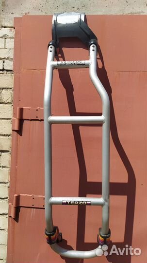 Лестницу на заднюю дверь