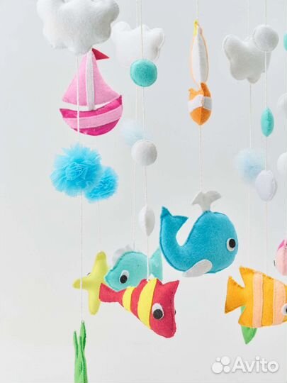 Мобиль на детскую кроватку