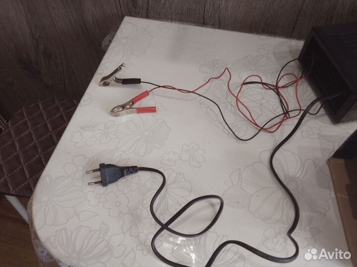 Зарядное устройство