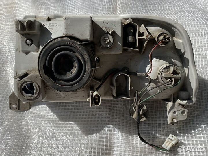 Фары передние Suzuki Grand Vitara 1997-2005