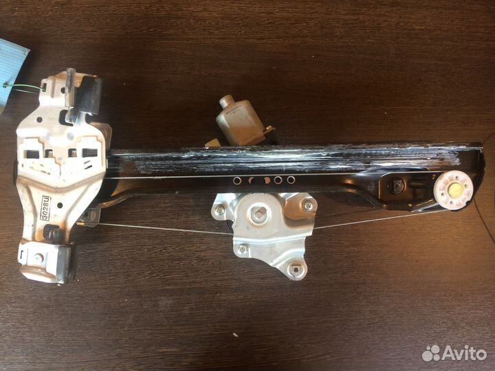 Стеклоподъемник Chevrolet Aveo T300 передний прав