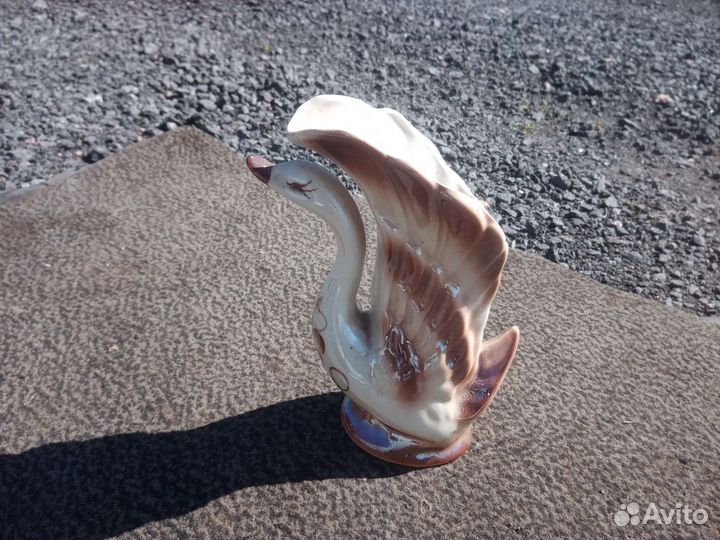 Фарфоровая статуэтка Лебедь СССР