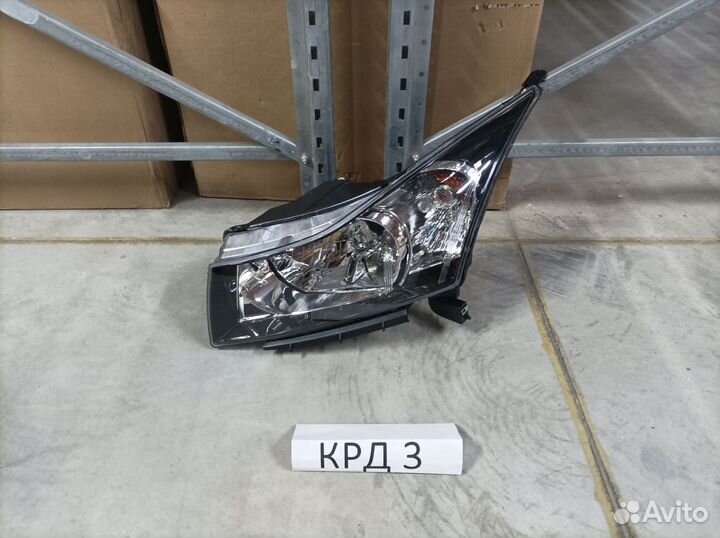 Фара левая Chevrolet Cruze 1 2009