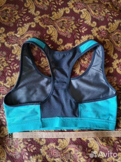 Топ спортивный nike