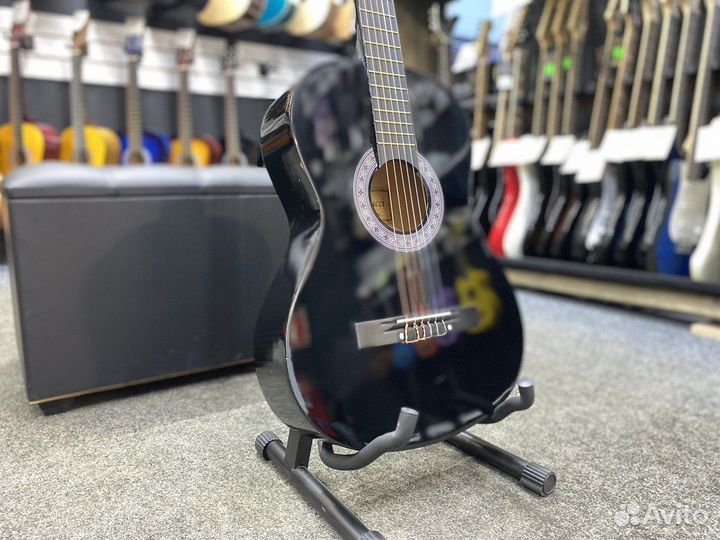 Классическая гитара 7/8