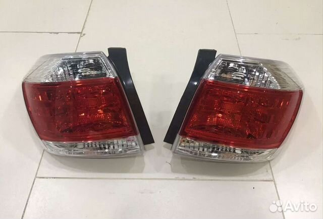 Фонарь (1 шт)задний Toyota highlander 2010-13