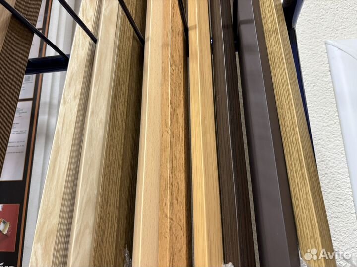 Уголок пластиковый для окон и внутренних углов