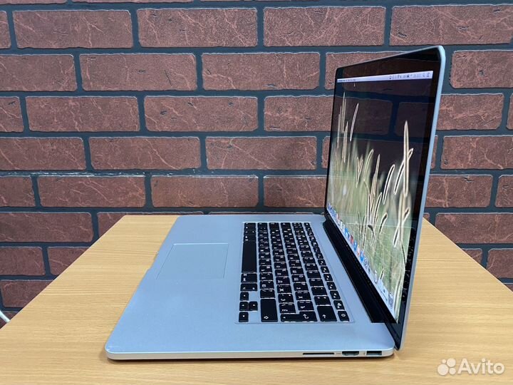 Apple MacBook Pro 15 2013 i7/8/256/793 цикла