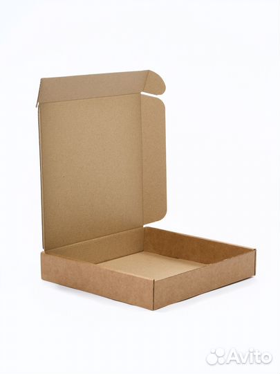 Картонная коробка 220х220х40 мм