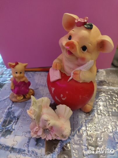 Статуэтки,копилки,фигурки