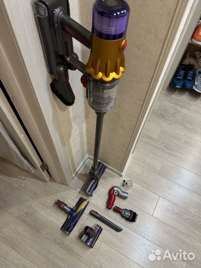 Пылесос Dyson V12 Detect Slim Absolute