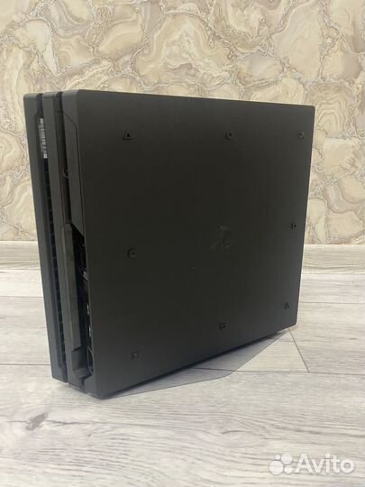 PS4 PRO + 7 игр