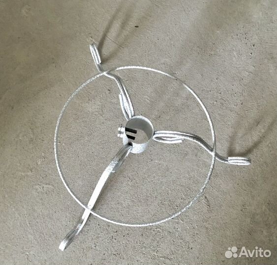 Держатель для елки или вертикальных предметов