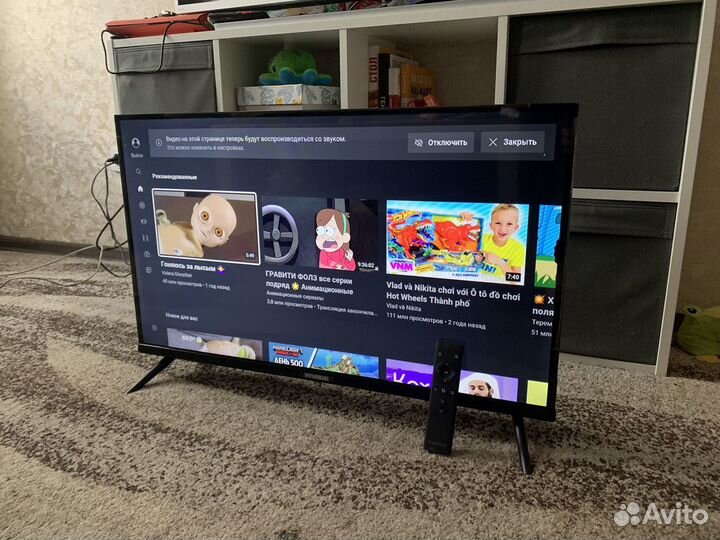 Новый безрамочный Smart телевизор 32дюйм