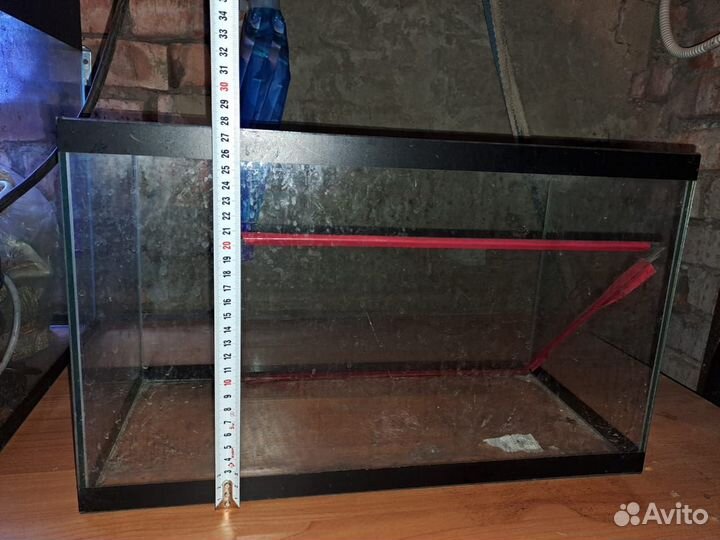 Аквариум и аксессуары к нему