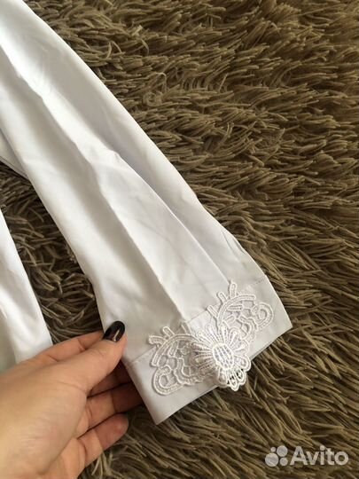 Блузка белая