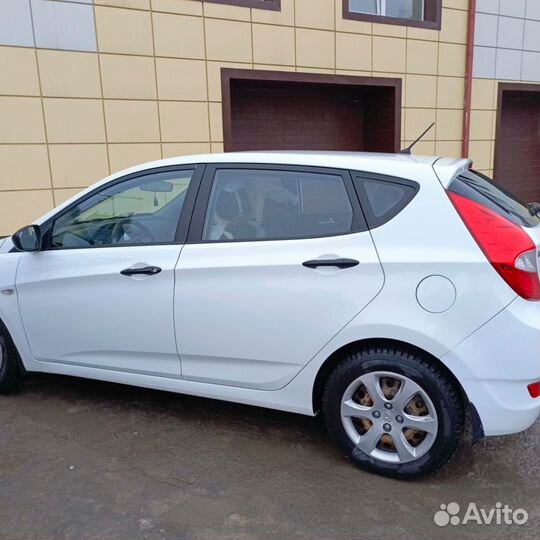 Hyundai Solaris 1.4 AT, 2013, 102 000 км