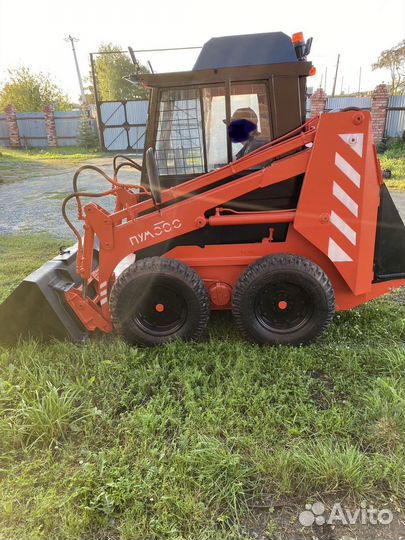 Мини-погрузчик Уралвагонзавод ПУМ-500, 1999