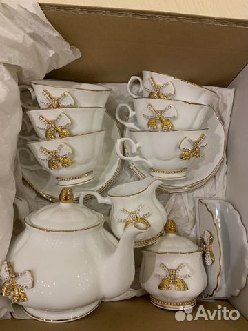 Абсолютно новый чайный сервиз,сделано в Англии