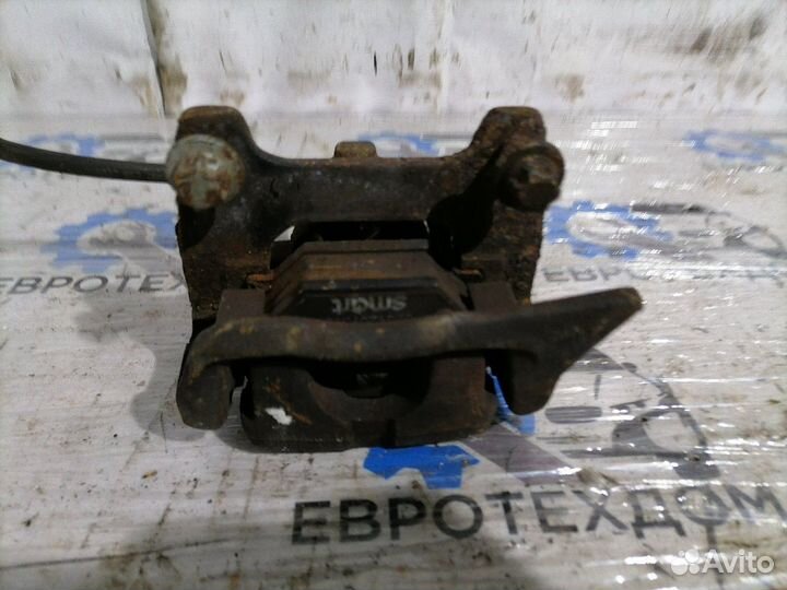 Суппорт левый Smart Fortwo Coupe 0.7 A 160 220 01