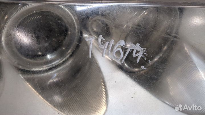 Фара (передняя) правая Volkswagen Touareg, 2006