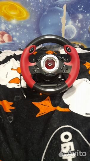 Игровой руль с педалями